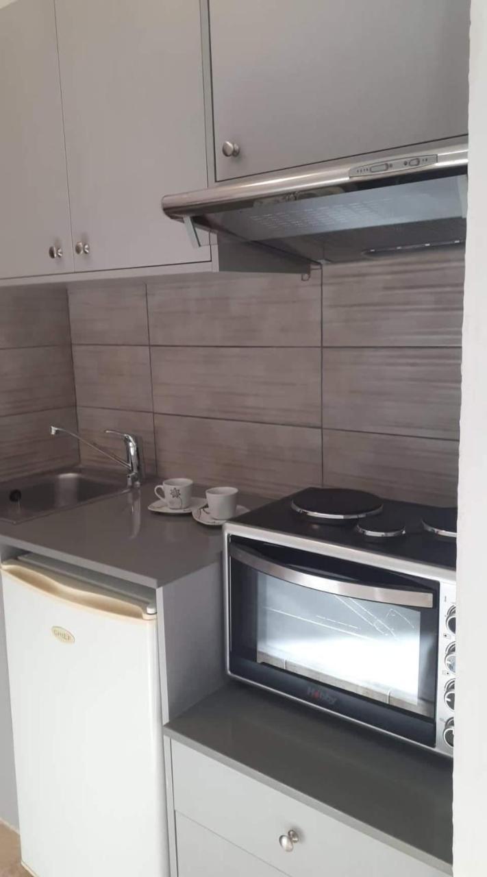 Irene'S Apartments ลิมาซอล ภายนอก รูปภาพ
