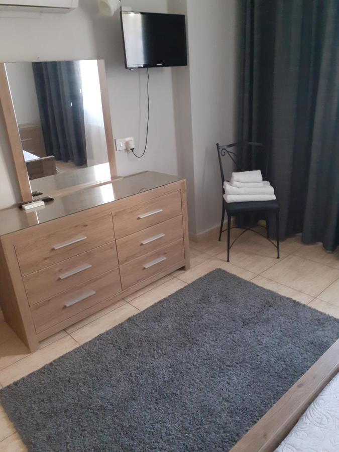 Irene'S Apartments ลิมาซอล ภายนอก รูปภาพ